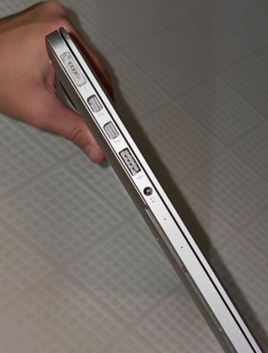 Laptop Macbook Pro (retina, 13inch, early 2015, silver 500GB)
