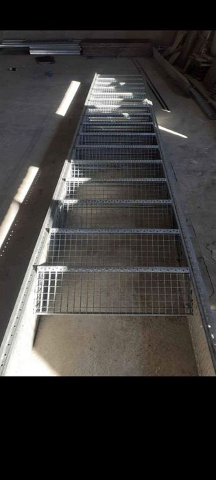 Scari zincate pe comanda