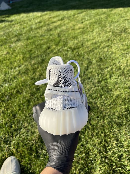 Yeezy 350 -Adidas