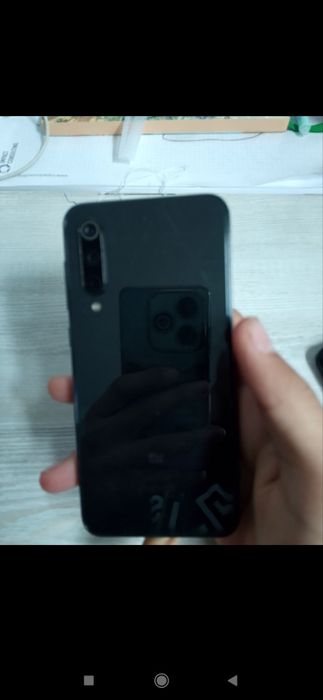 Xiaomi Mi 9 SE Сатылады 750 мы сом келисемыз