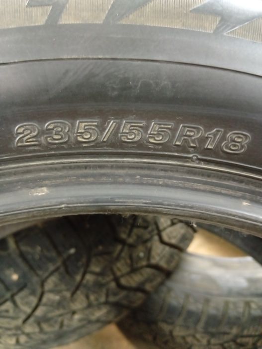 Продам зимние шины bridgestone