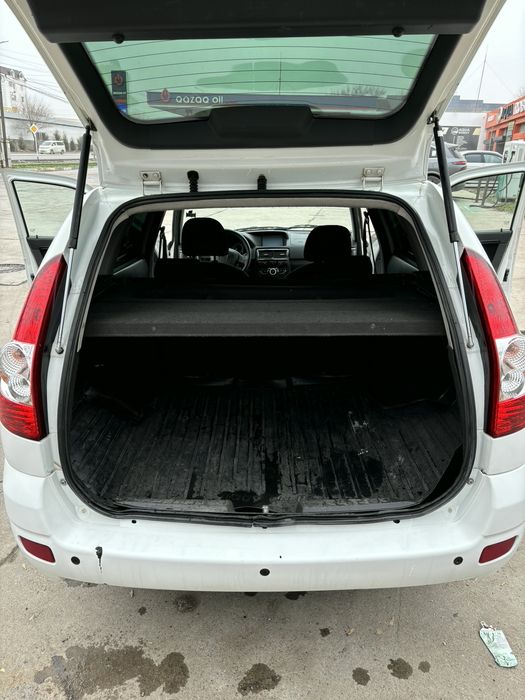 Приора универсал 2013