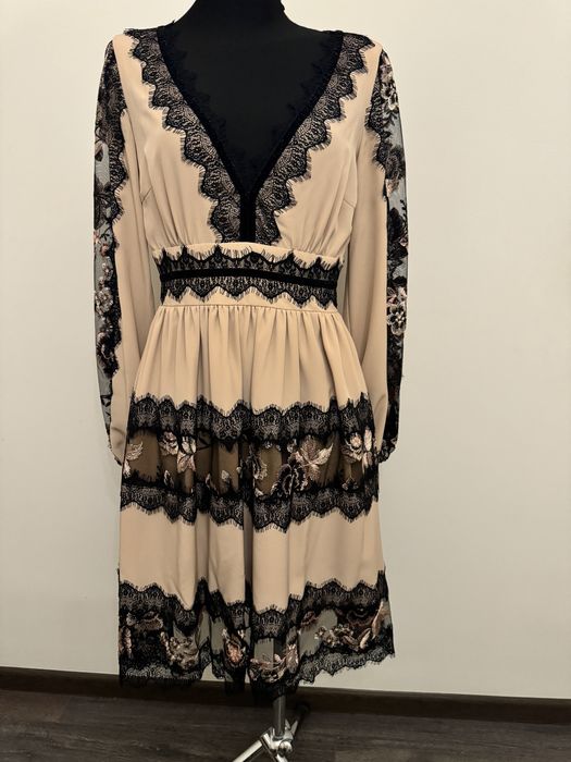 Superba rochie La Donna marimea 36(S)