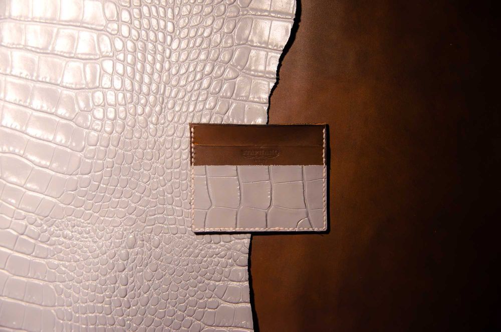 Portofel din piele naturală hand made