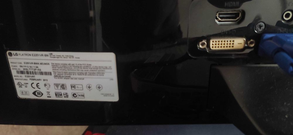 Monitor calculator sau DVR, sisteme camere de supraveghere LCD