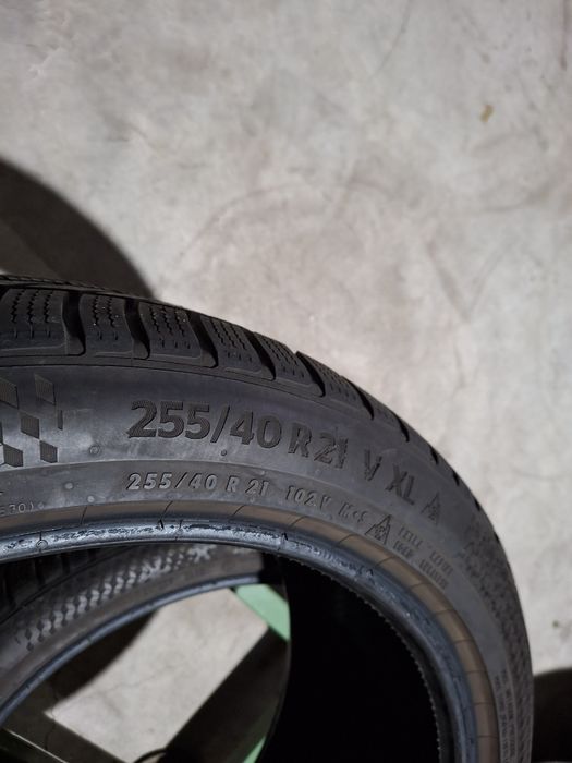 2 Anvelopele de iarnă 255 40 r21 Continental