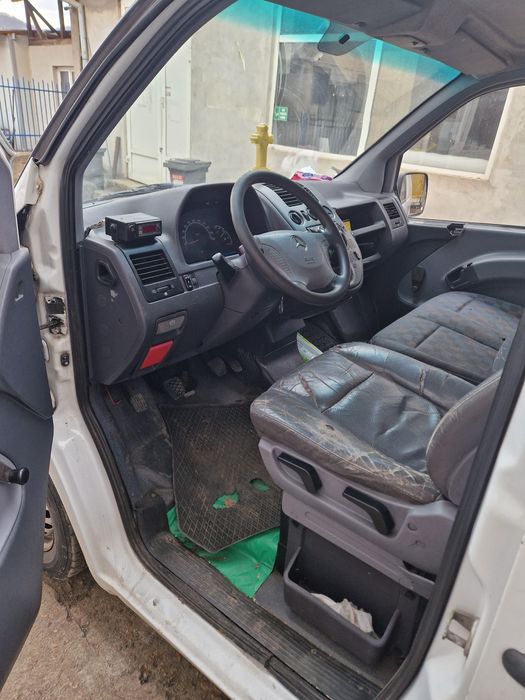 Vând Mercedes Vito Frigorific