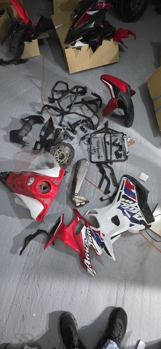 Carene rezervor aripa side case honda africa twin