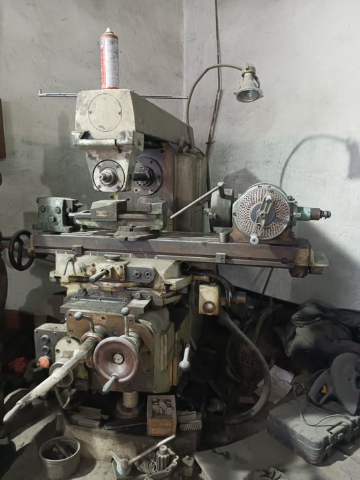 Фрезерный станок