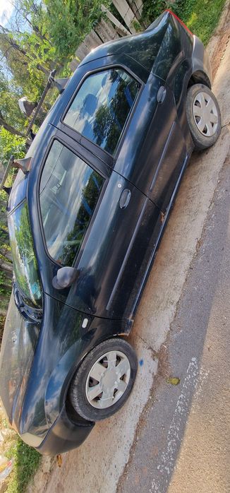 Vand logan 1.4 mpi an 2006