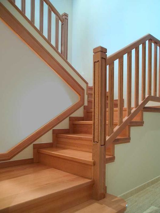 Usi Interior la Comanda - Lemn Masiv - mobila - scari interioare