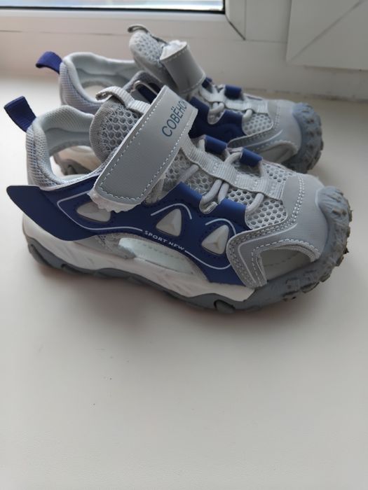 Продам сандали на мальчика