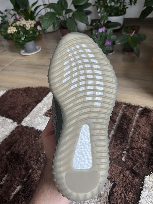 Yeezy 350 Beluga 41