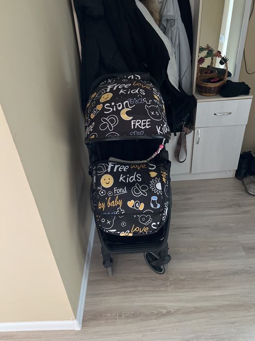 Продам коляску 2в1 хорошее состаяние