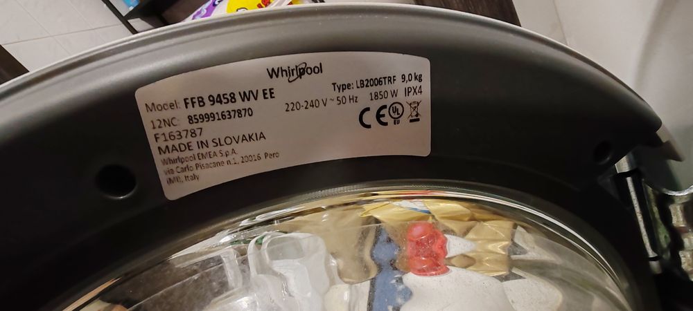 Пералня Whirlpool 9kg   с пара