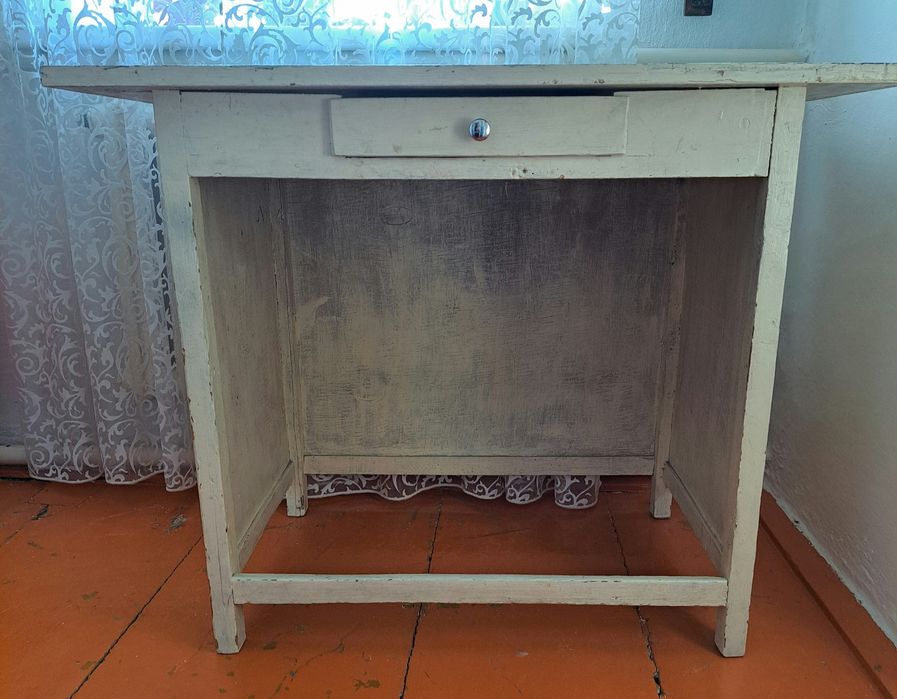 Кухонный стол продам