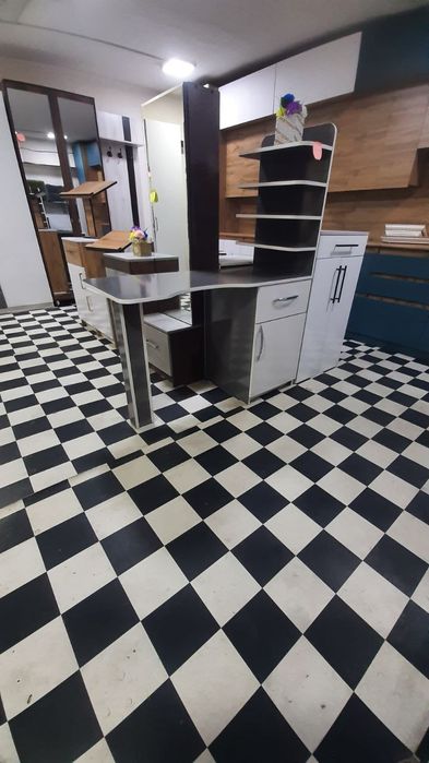 Письменный и компьютерные столы