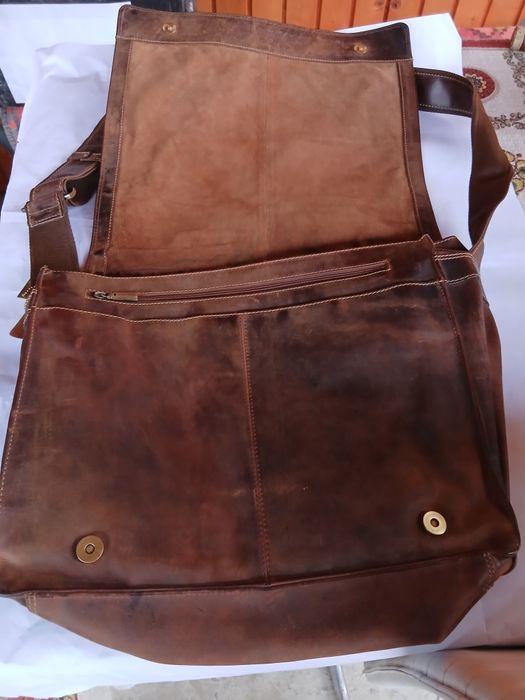 Genți din piele naturala Visconti & Cașual