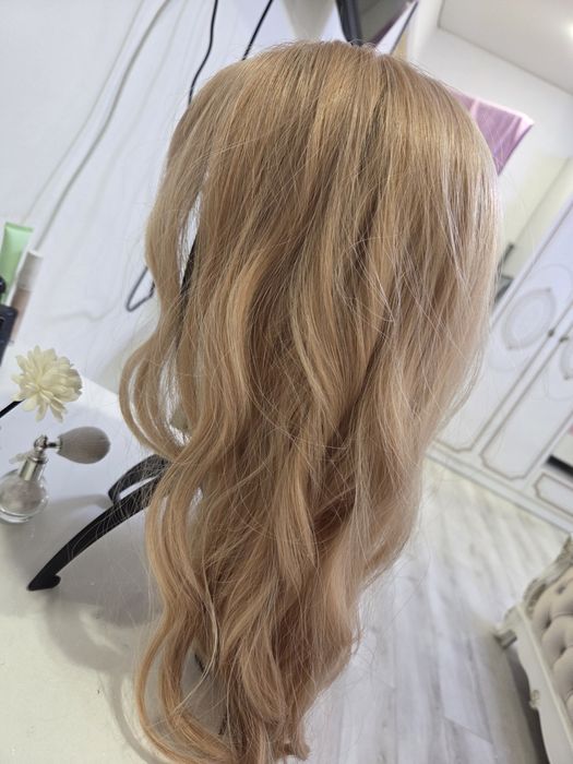 Продам парик женский