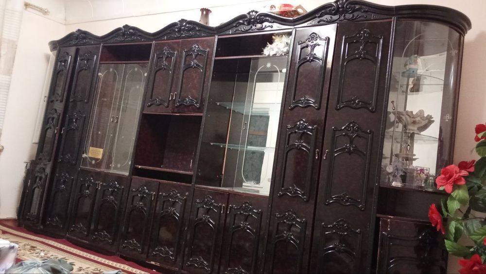 Stenka mebil sotiladi