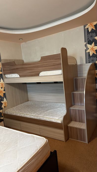 Двухярусная кровать.