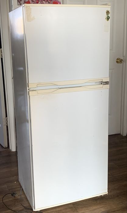 Холодильник маленький