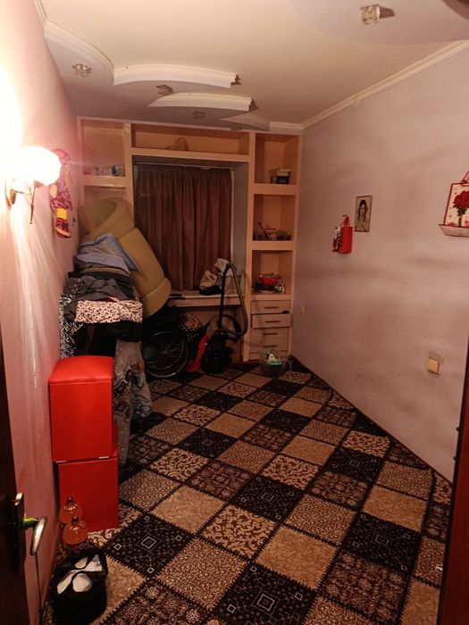 Продаётся 2-х ком квартира 3 й микрорайон