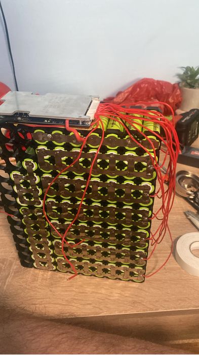 Reparatii Acumualtori Bormasini,Aspiratoare Li-Ion!