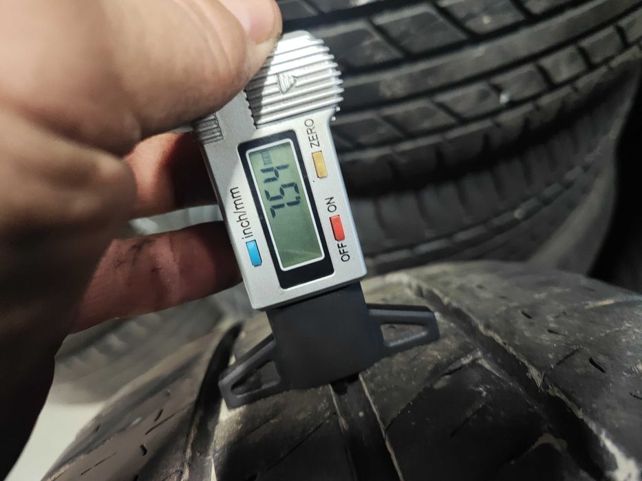 4бр.летни гуми 225/65/16C Michelin