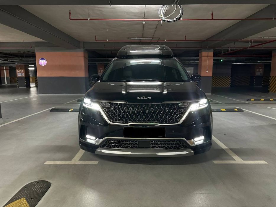 KIA Carnival сотилади