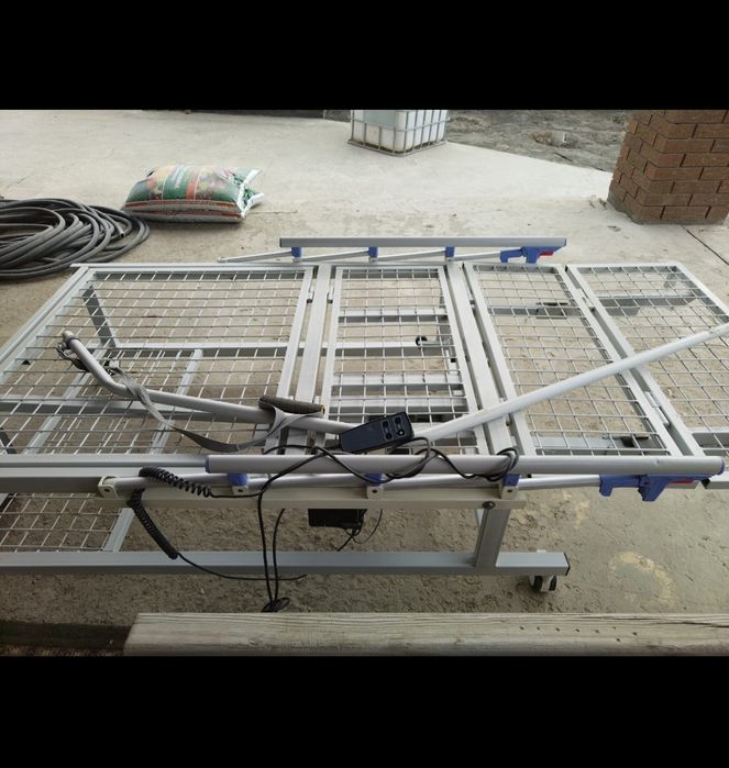 Кровать механическая