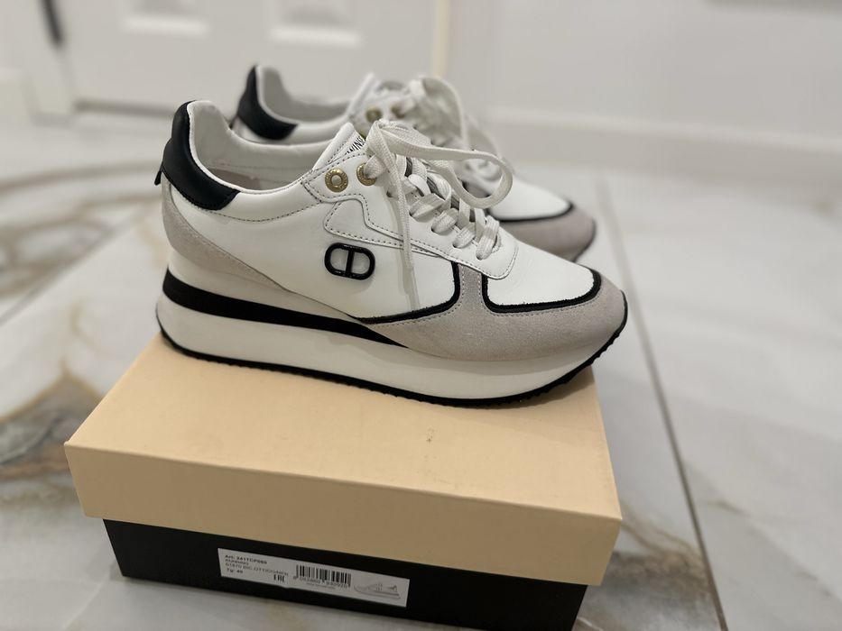 TWINSET маратонки 100% телешка кожа