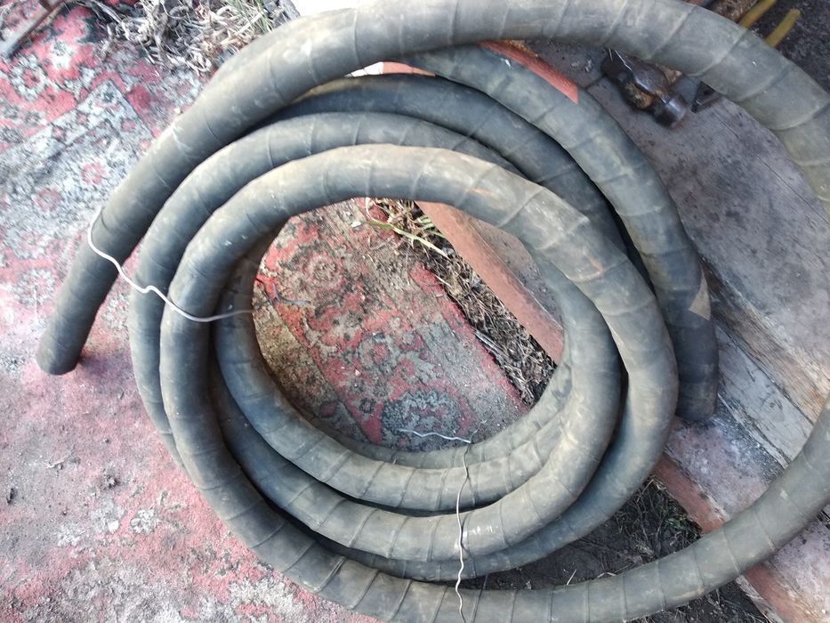 Рукав маслобензостойкий.