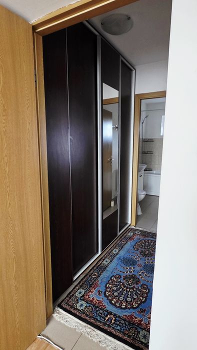 De inchiriat apartament 2 camere, et. 3, zona Hotel