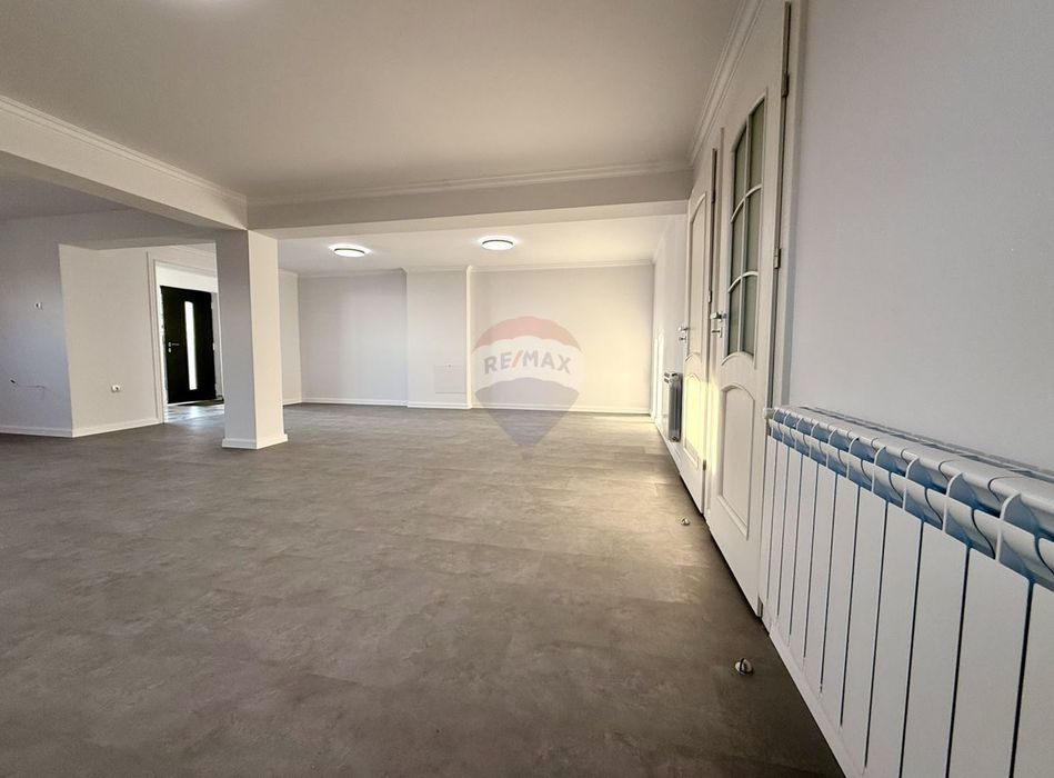 Продава се Къща в Балчик - 295 кв.м за 649 €/кв.м - Снимка #9