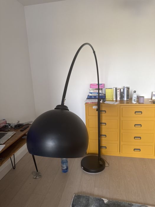 Lampadar Kare Negru