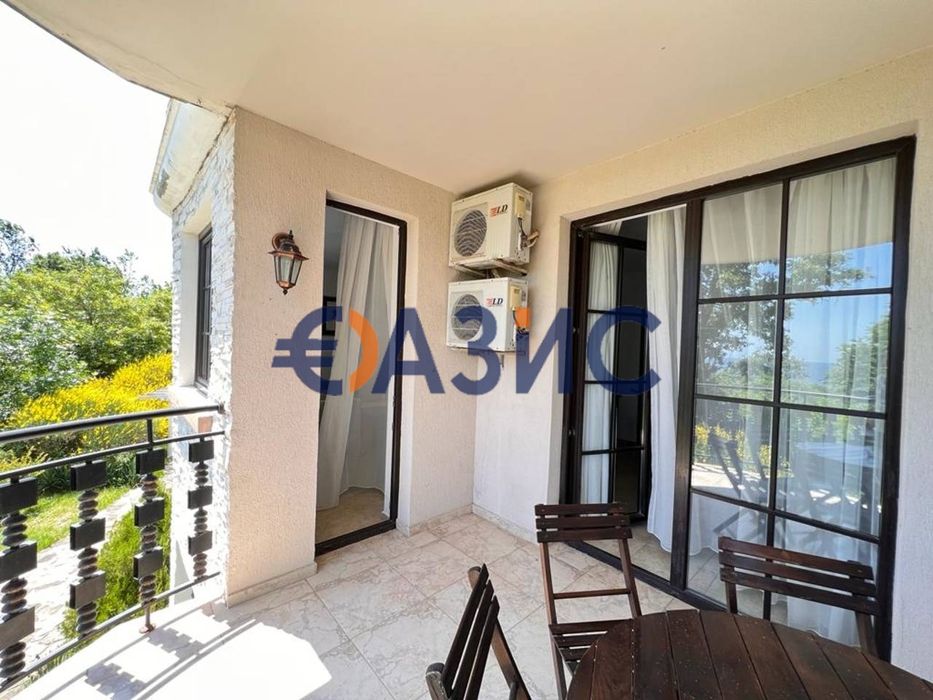 Продава се Тристаен апартамент в Обзор - 113 кв.м за 1005 €/кв.м - Снимка #5