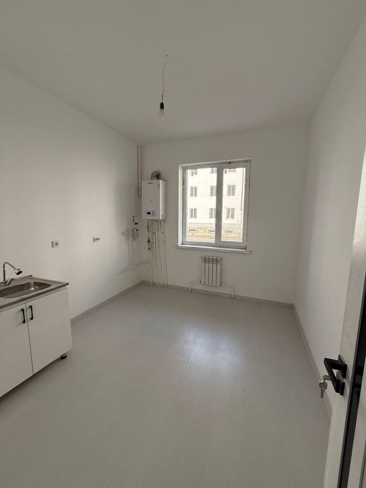 Продажа квартира Сергели спутник 16а 4 ком 120 кв кирпичный навастройк