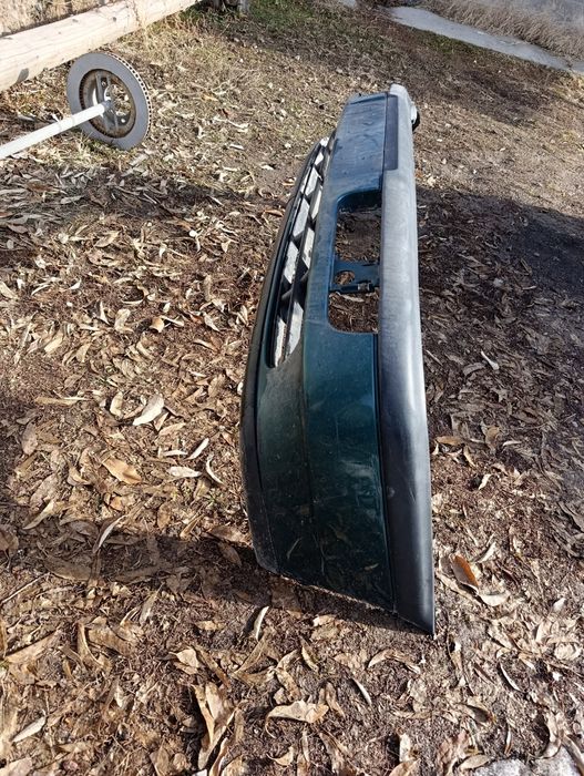 Продам. Бампер на Пассат Б 4