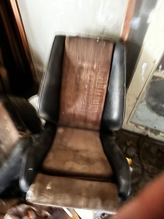 Врати за БМВ Е30 седан