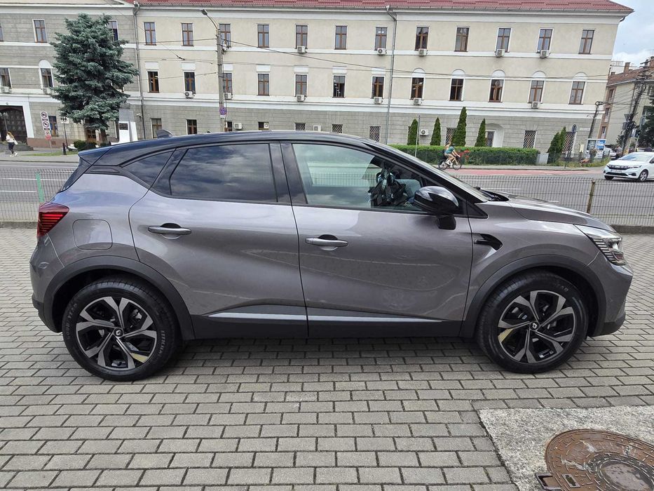RENAULT Captur 2023 — imagine 3