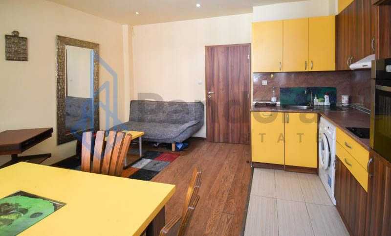 Дава се под наем Двустаен апартамент в София, Лозенец - 65 кв.м за 425 € - Снимка #1