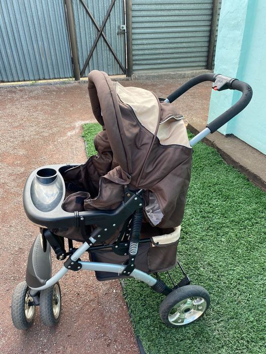 Продаю детскую коляску