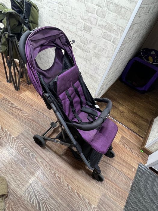 Продам коляску от 6 месяцев