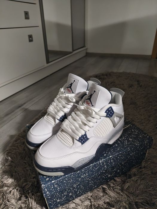 Jordan 4 midnight navy