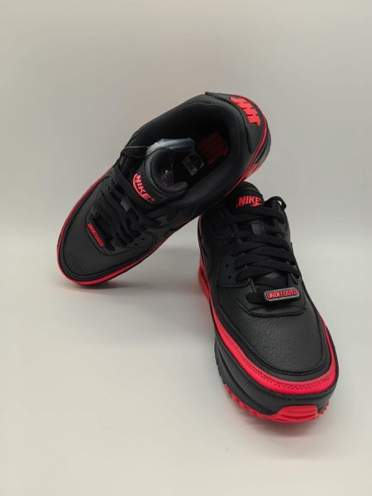Nike Air Max 90 Undefeated