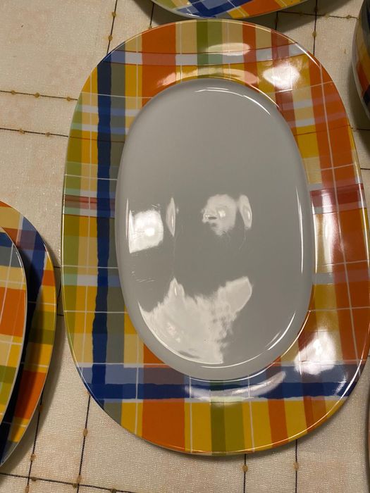 ПРОДАЮ сервиз на 6 персон!