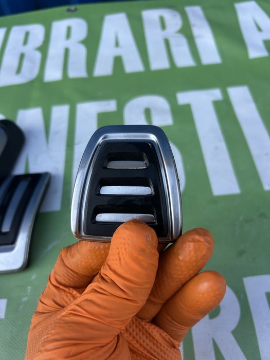 Set pedale Volkswagen Passat B8 pentru cutie manuală