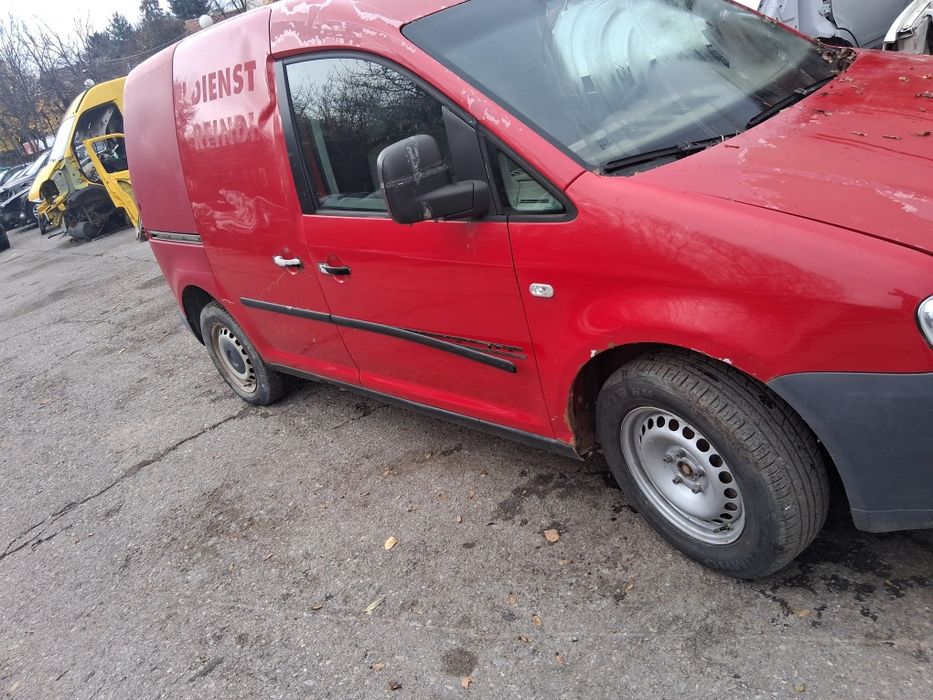 На части Vw caddy 1,9 tdi 105к,с,,bjb