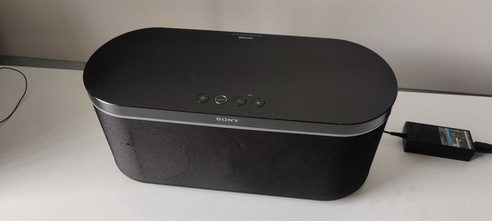 Sony SRS BT 100 boxa stereo dock aux muzica bluetooth
